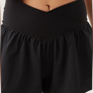 Aerie Real Me Crossover Women's Black High-Waisted Shorts